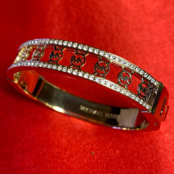 Elegant Michael Kors Monogram Hinged Bracelet - Picture 3 of 9